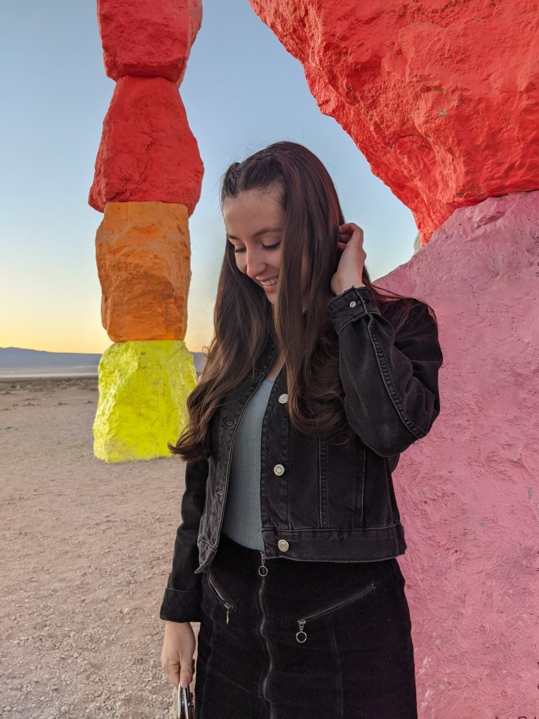 seven-magic-mountains-college-fashion