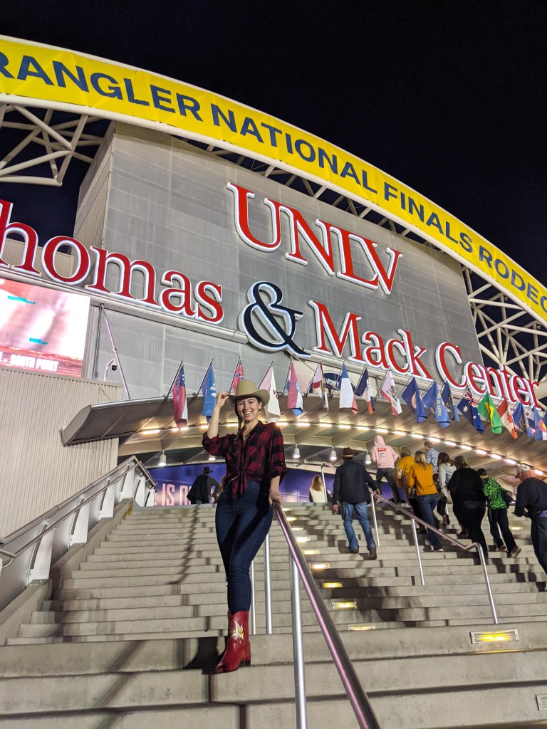 thomas-and-mack-center-nfr-national-finals-rodeo-outfit