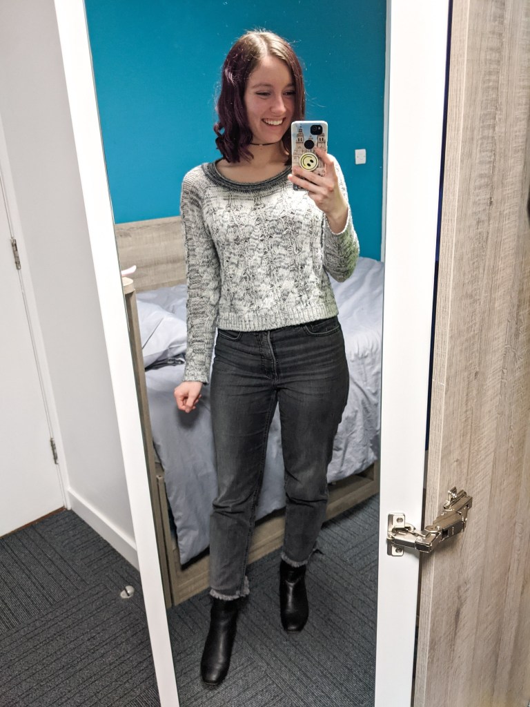 grey-monochrome-sweater-thrifted-mom-jeans