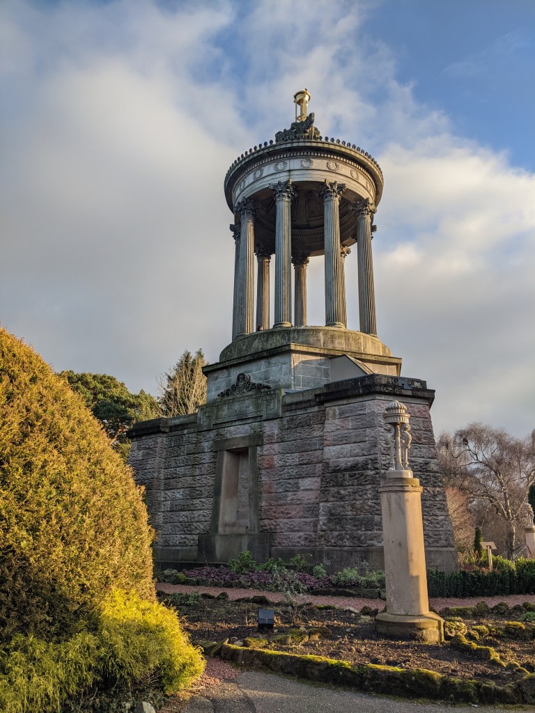 rabbie-burns-monument-alloway-scotland-burns-day