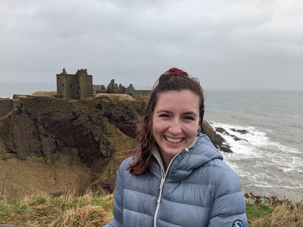 scotland-dunnottar-castle-sightseeing-tourist-study-abroad-student