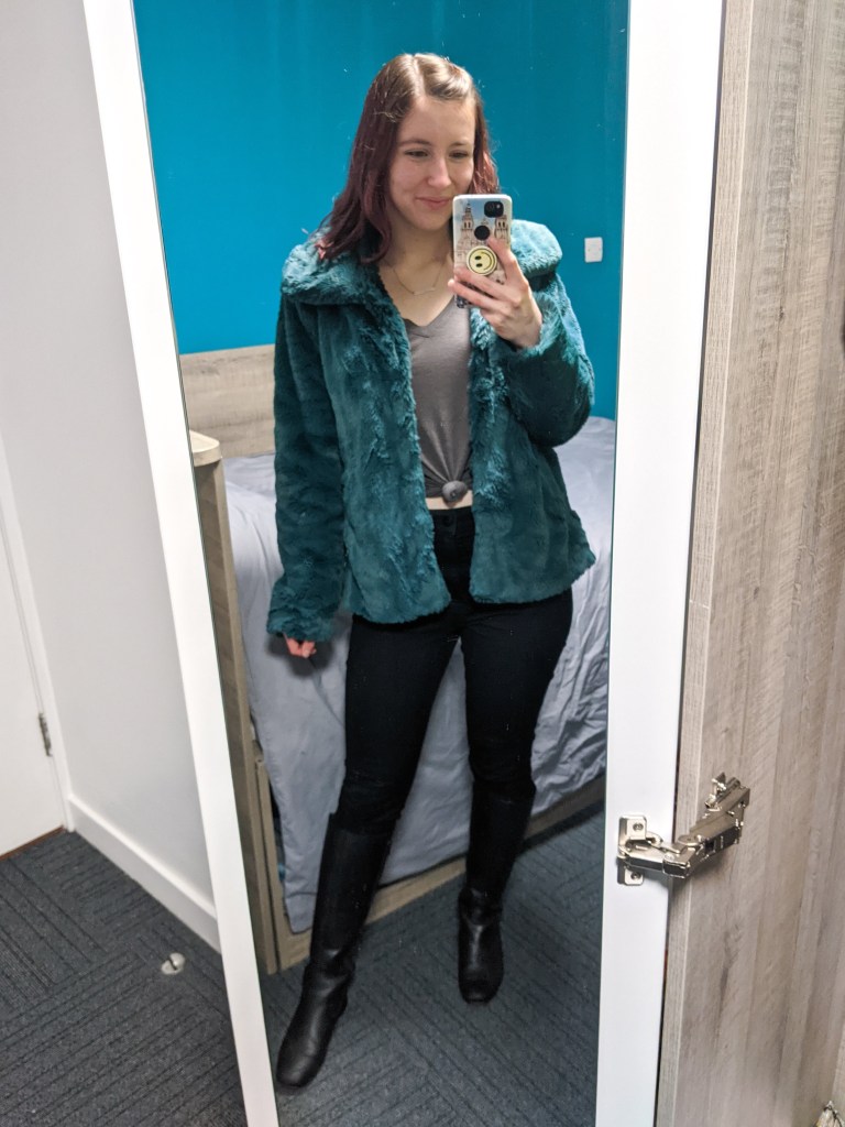 grey-tee-teal-fur-coat-black-jeans