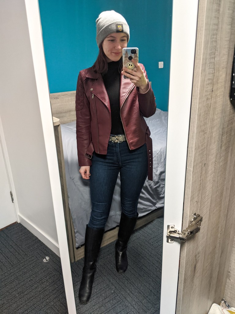 skinny-jeans-maroon-leather-jacket-grey-beanie