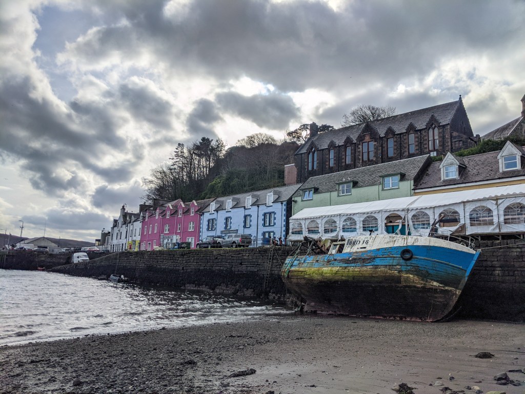 portree-colorful-street-isle-of-skye