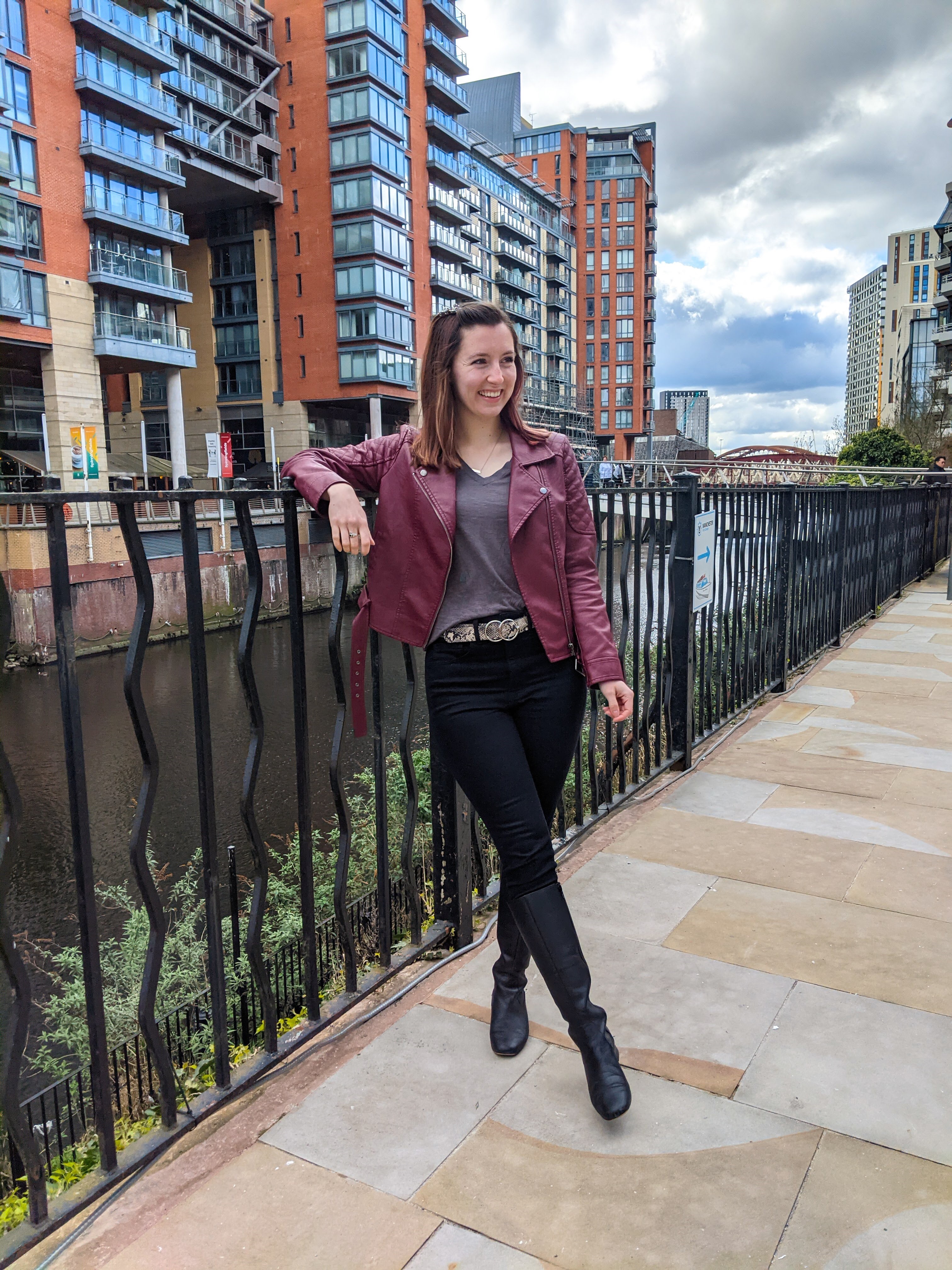 grey-tshirt-maroon-moto-jacket-black-skinny-jeans