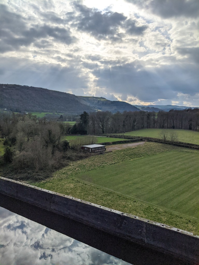 pontcysyllte-aqueduct-river-in-the-sky-north-wales-study-abroad