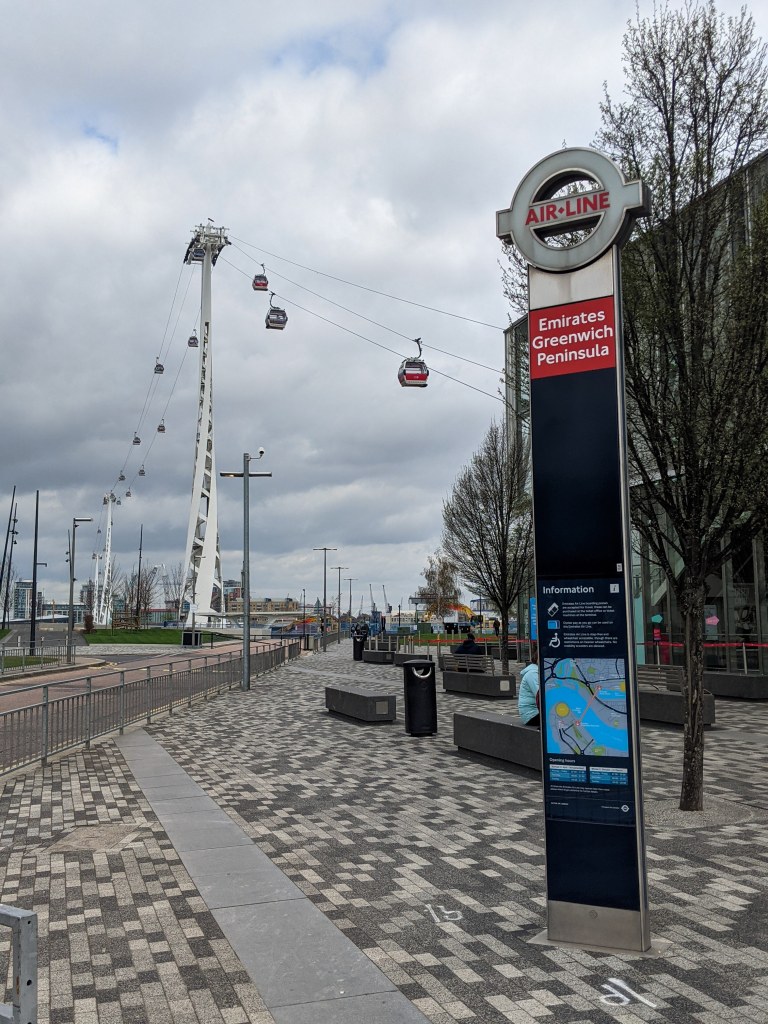 emirates-cable-car-river-thames-london