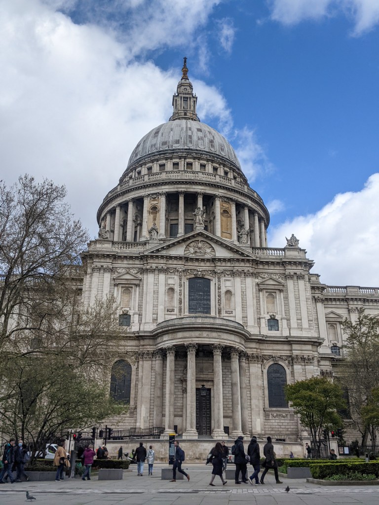 st-pauls-cathedral-london-england-mass