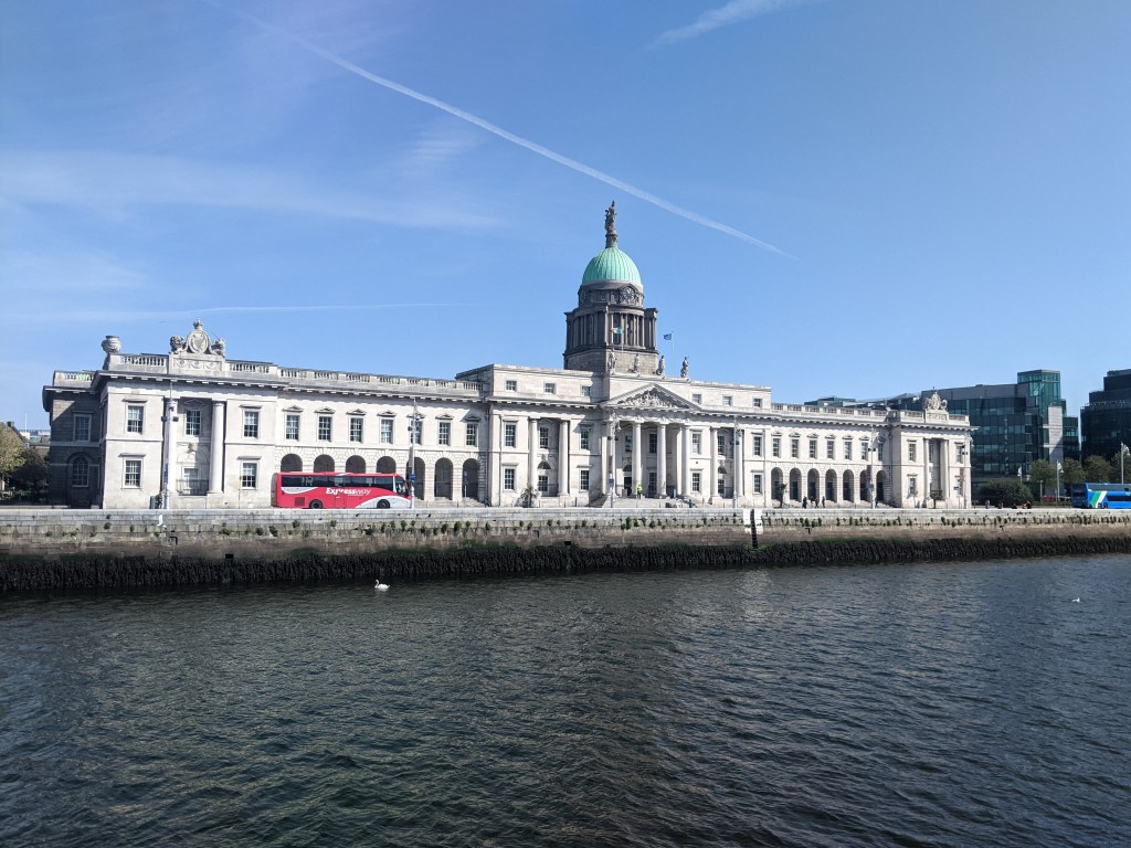 study-abroad-ireland-tourist-dublin