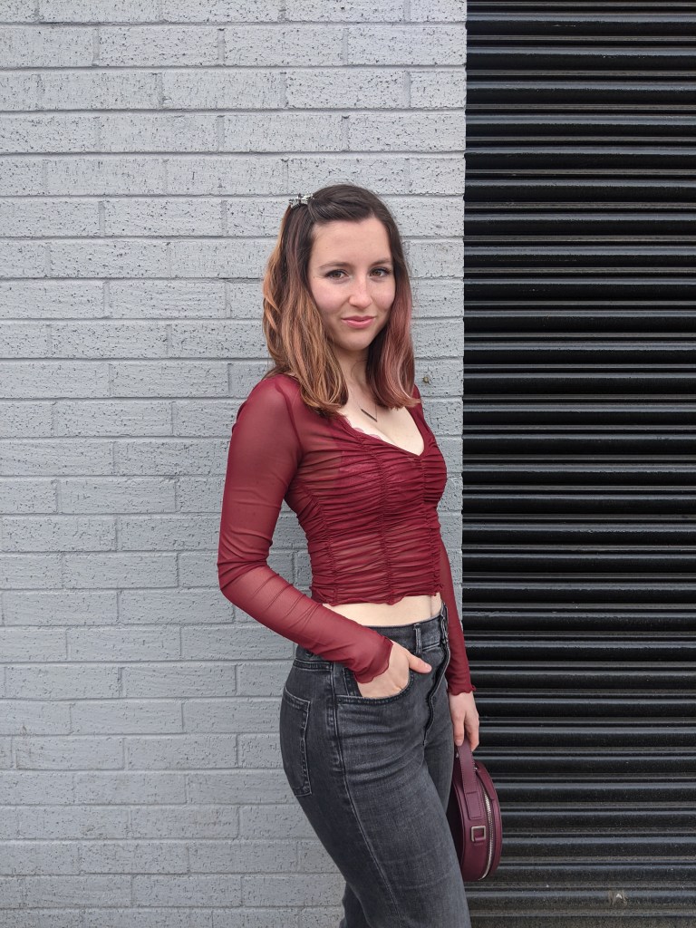 study-abroad-going-out-look-clubbing-fashion-mesh-top