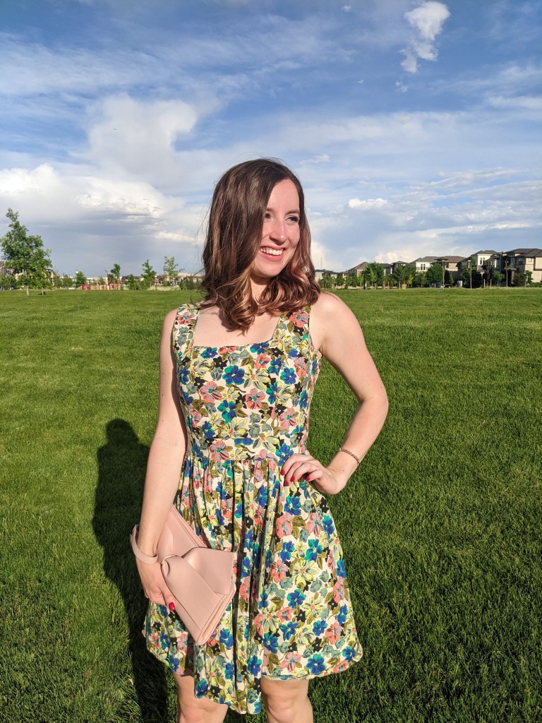 secondhand-style-floral-dress-fit-and-flare