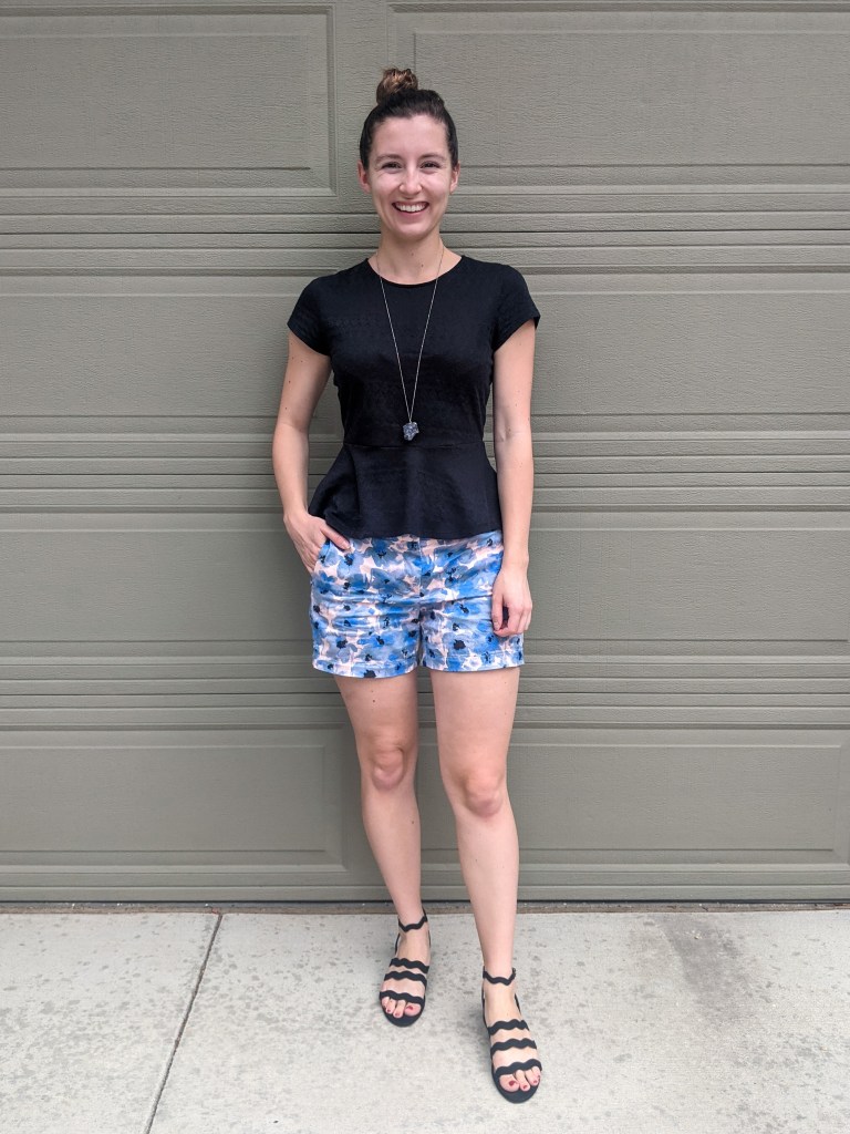 black-peplum-top-floral-shorts-black-sandals
