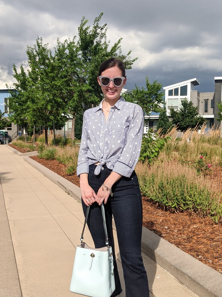 business-casual-express-jeans-pinstripe-top