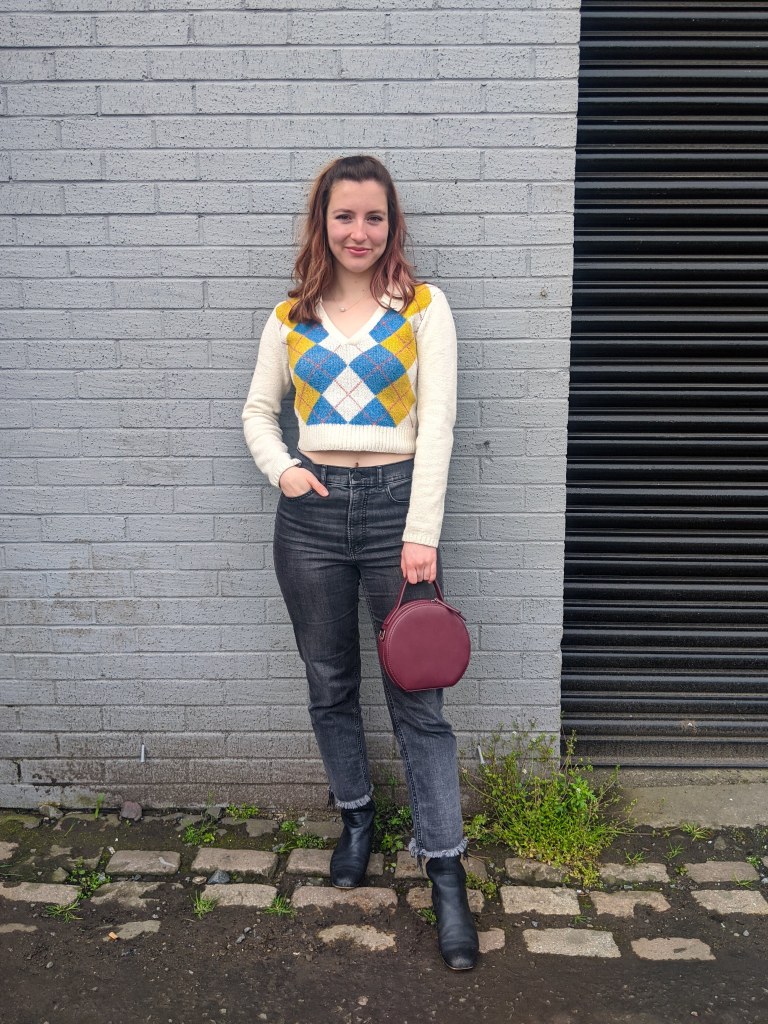 argyle-sweater-grey-mom-jeans-circle-purse