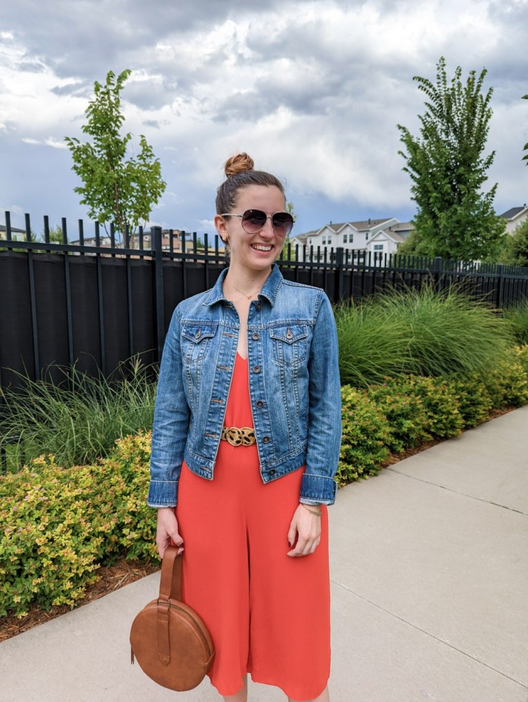 thrifted-summer-outfit-college-blogger-post-grad-life