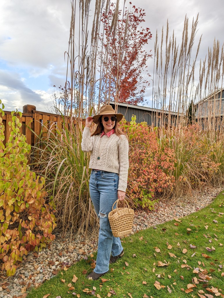 straight-leg-jeans-straw-hat-purse-fall-fashion-cropped-sweater