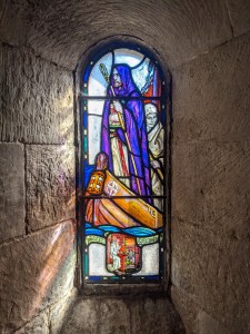 edinburgh-scotland-stained-glass-chapel