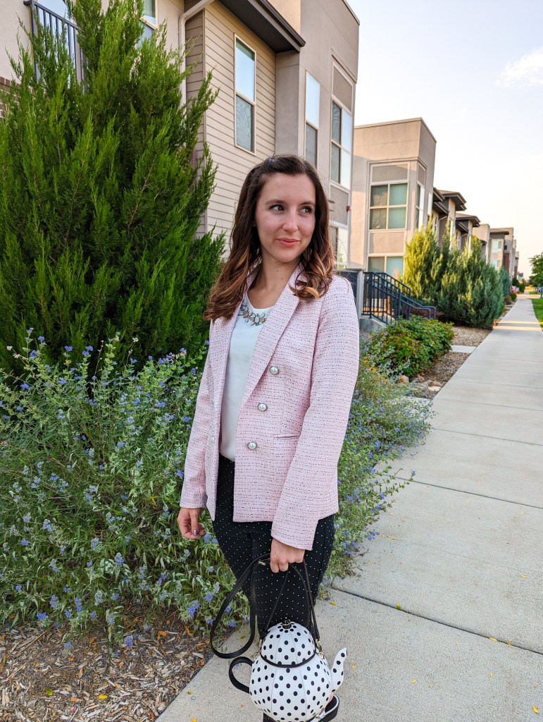 pink-blazer-tweed-workwear-business-outfit