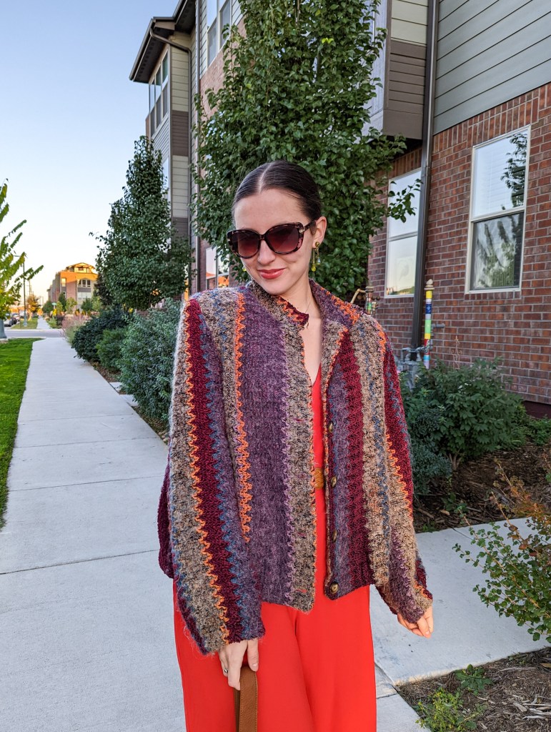 thrifted-outerwear-big-sunglasses-fall-fashion-striped-jacket