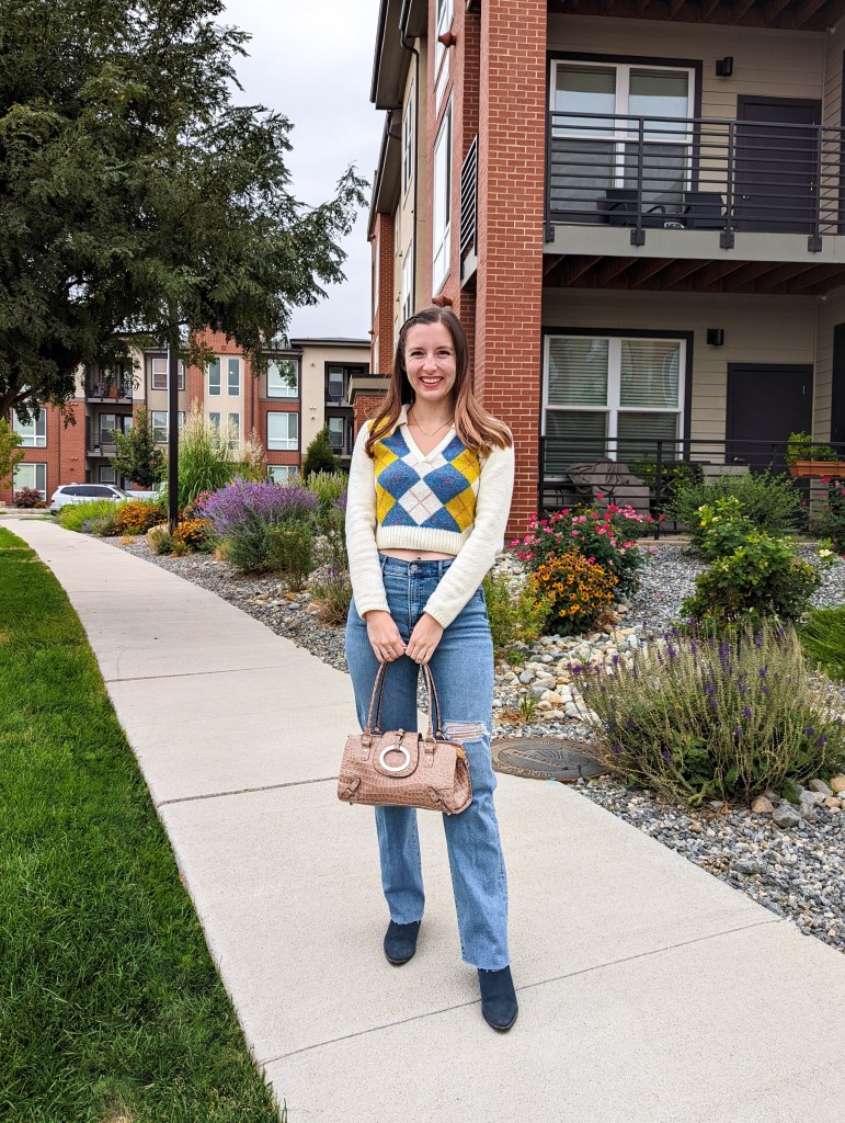 express-straight-leg-jeans-cropped-sweater-fall-outfit