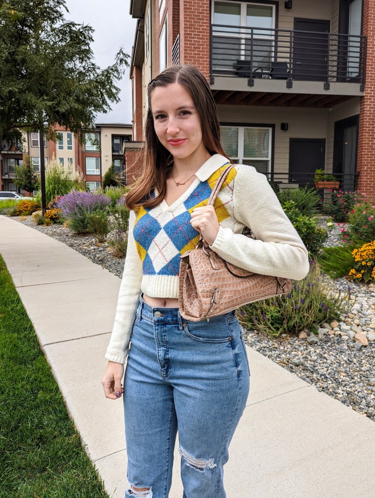 express-jeans-shoulder-bag-trendy-collared-sweater