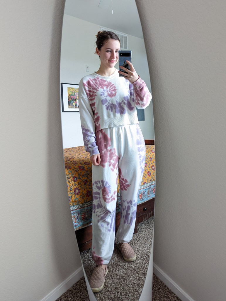 tie-dye-sweatshirt-sweatpants-joggers-matching-lounge-set-american-eagle