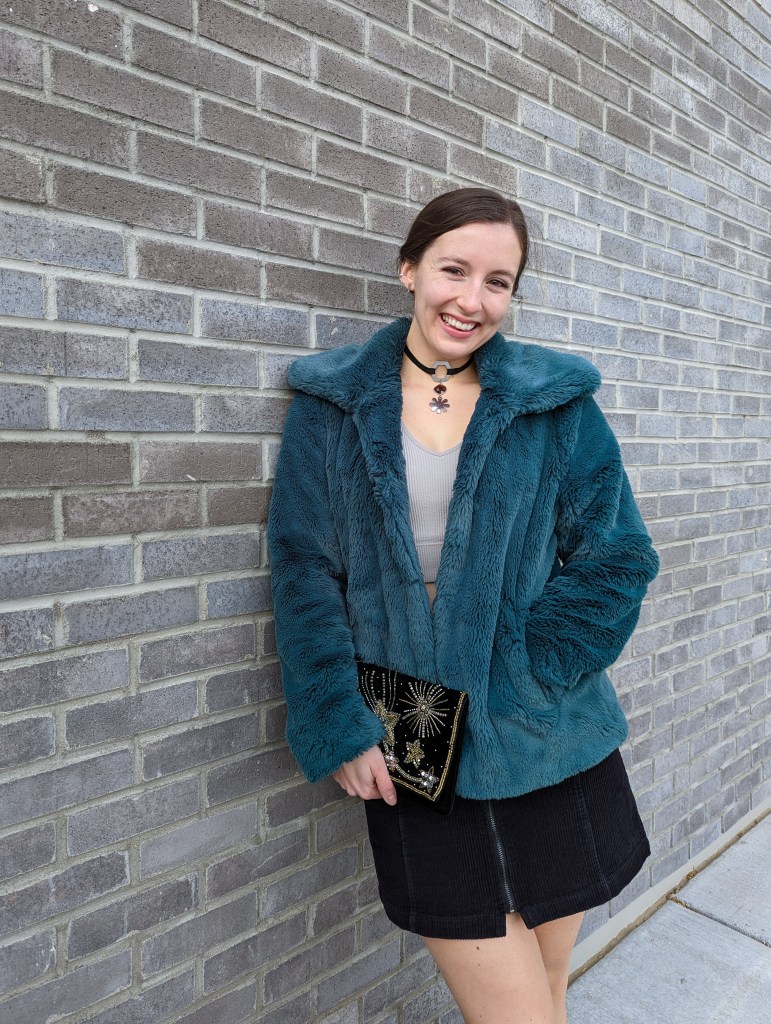 teal-faux-fur-bedazzled-purse-choker-grey-ribbed-crop-top