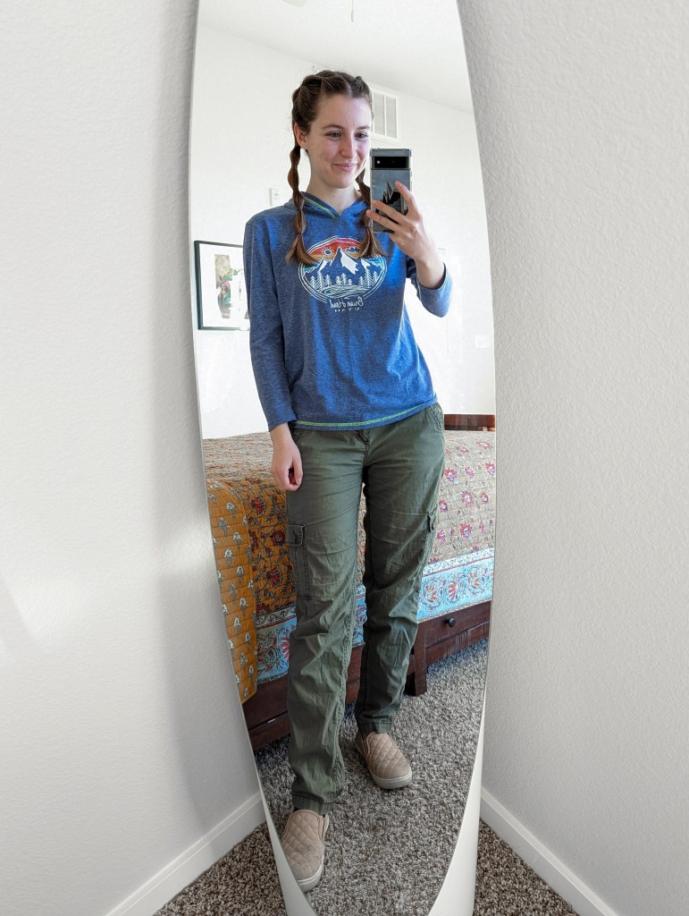 brianhead-utah-tshirt-olive-green-cargo-pants-bubble-braids