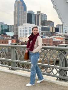 burgundy-scarf-h&m-ripped-straight-leg-jeans-white-sneakers