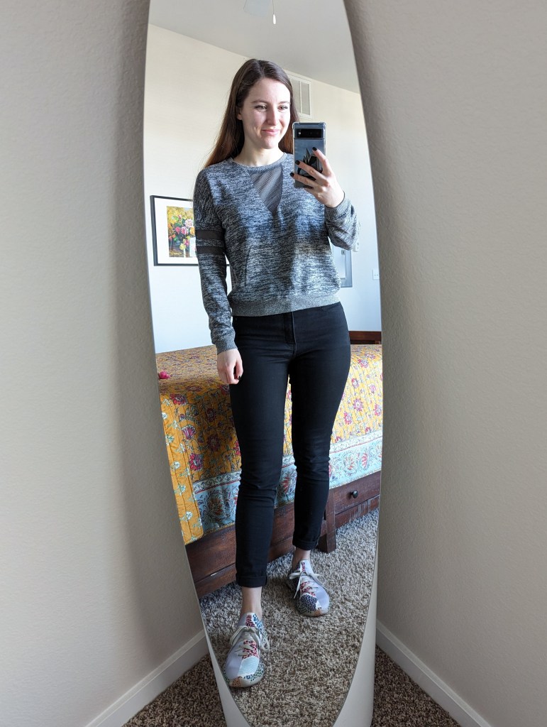 grey-mesh-sweatshirt-black-skinny-jeans-uin-sneakers