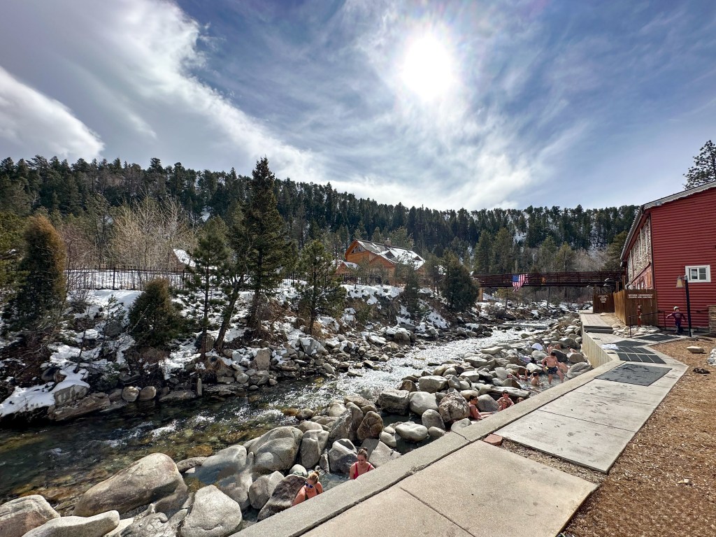 weekend-getaway-colorado-nathrop-mt-princeton-hot-springs
