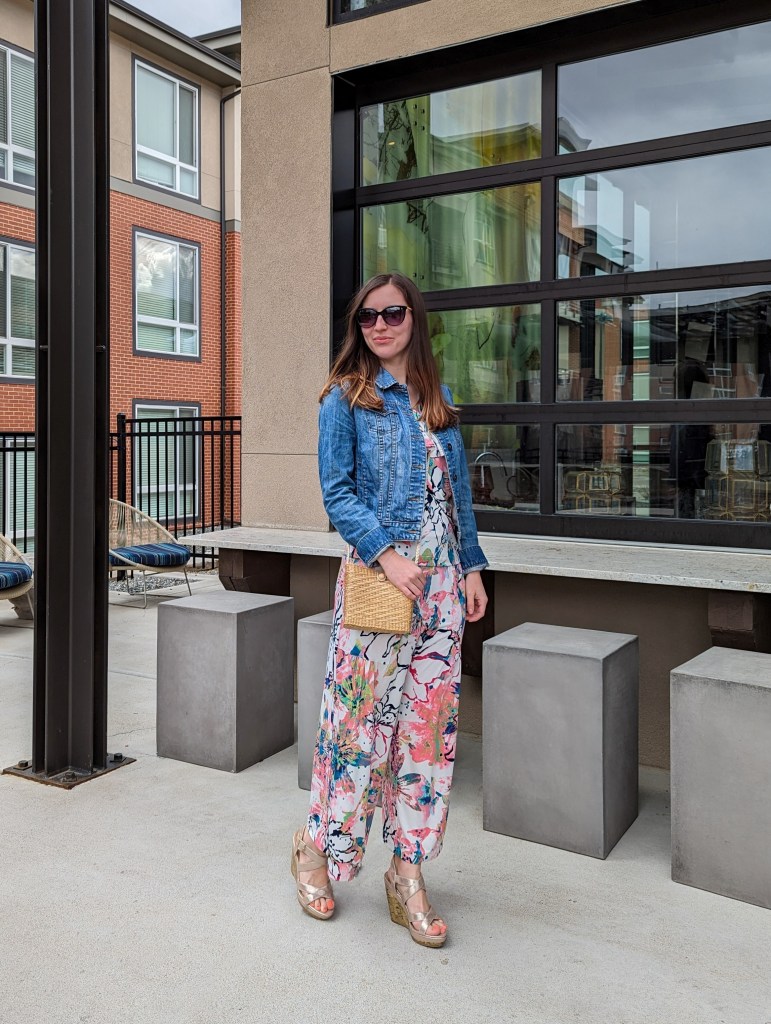 vacation-style-tropical-set-one-shoulder-denim-jacket-gold-wedges