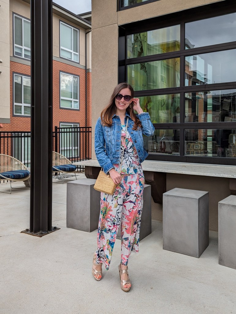 gold-wedges-denim-jacket-matching-set-resortwear-clara-sunwoo