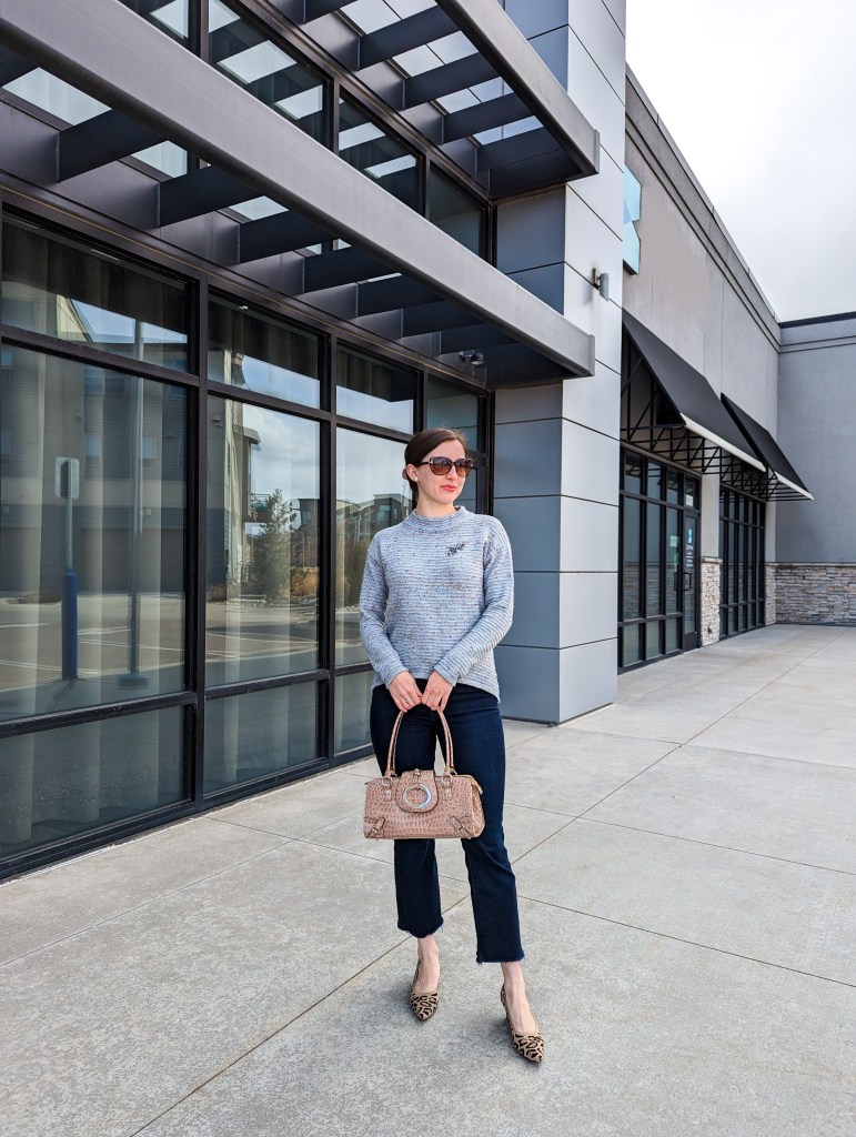 sundance-sweater-brooch-dark-wash-jeans-vivaia-shoes