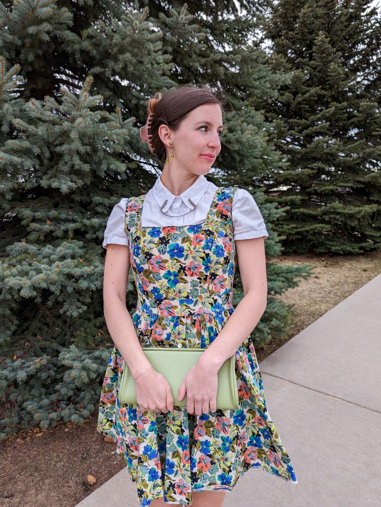 floral-dress-white-collared-shirt-collar-clips-vintage-purse