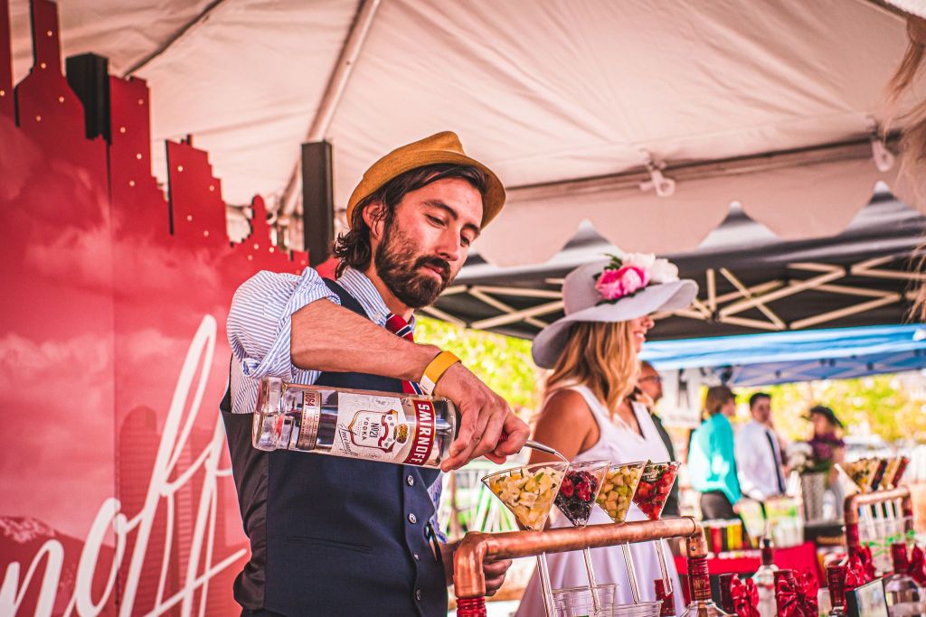 denver-mini-derby-open-bar-corgi-race-miniature-horses