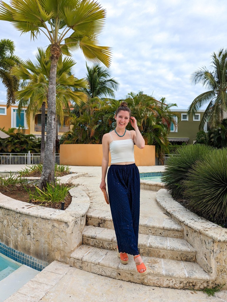 complementary-colors-puerto-rico-vacation-style-summer-outfit