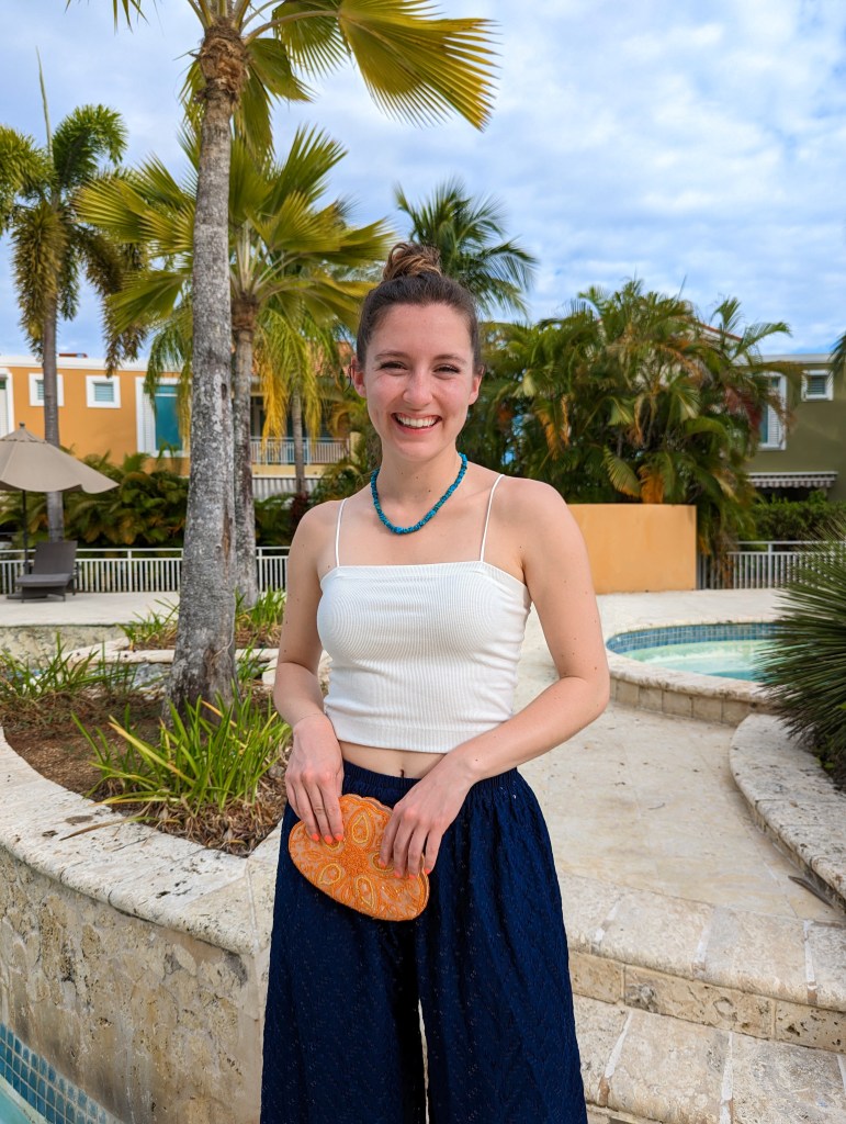 white-bungee-tank-ribbed-american-eagle-beaded-orange-purse-summer-style-puerto-rico