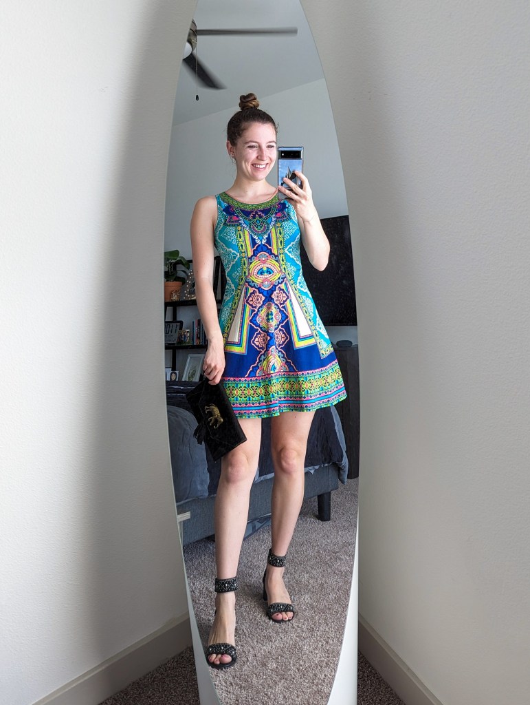 geometric-patterend-dress-thrifted-style-date-night-outfit