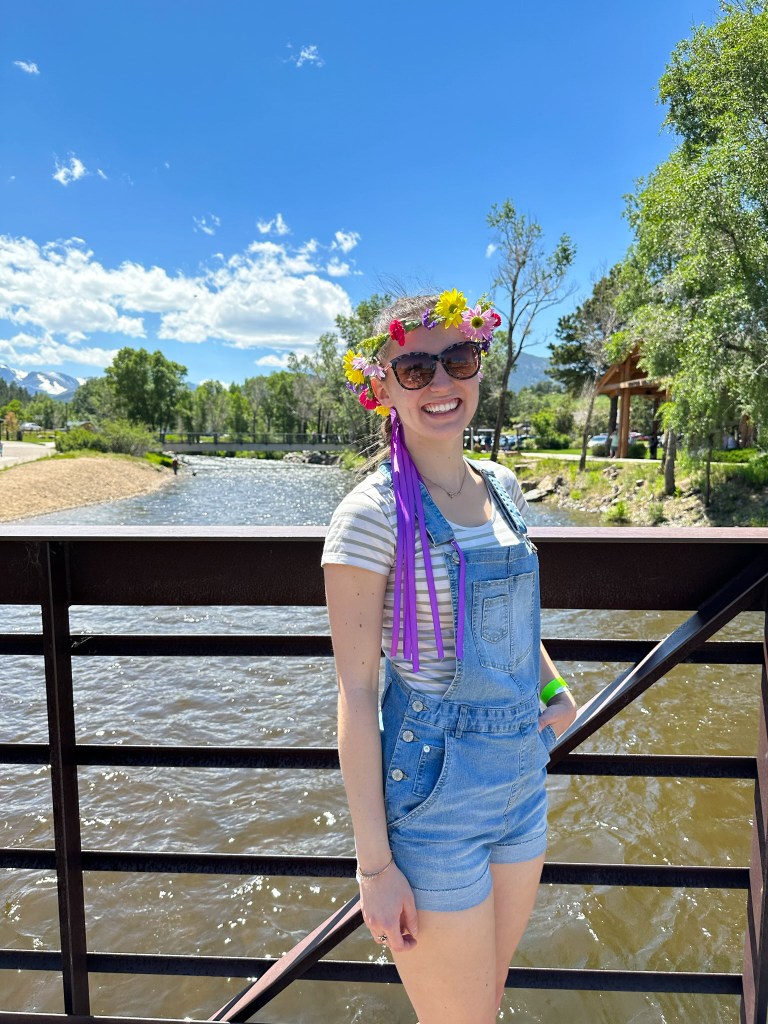 scandinavian-midsummer-festival-estes-park-colorado-flower-crown-overalls-midsommar