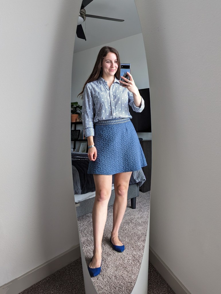 pinstripe-button-down-work-outfit-quilted-skirt-francescas-blue-flats