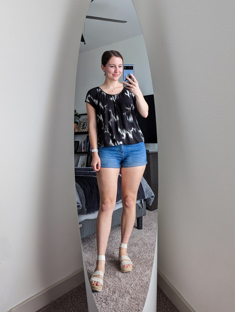 black-white-blouse-denim-shorts-white-espadrille-sandals