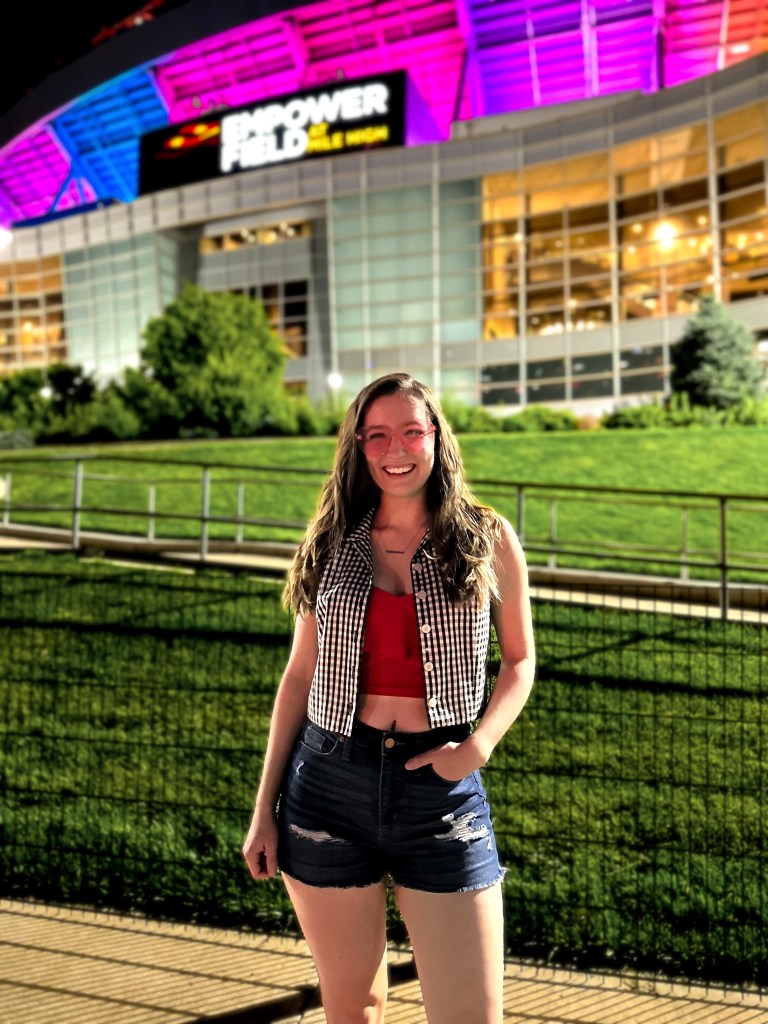 red-crop-top-gingham-vest-denim-shorts-taylor-swift-eras-concert