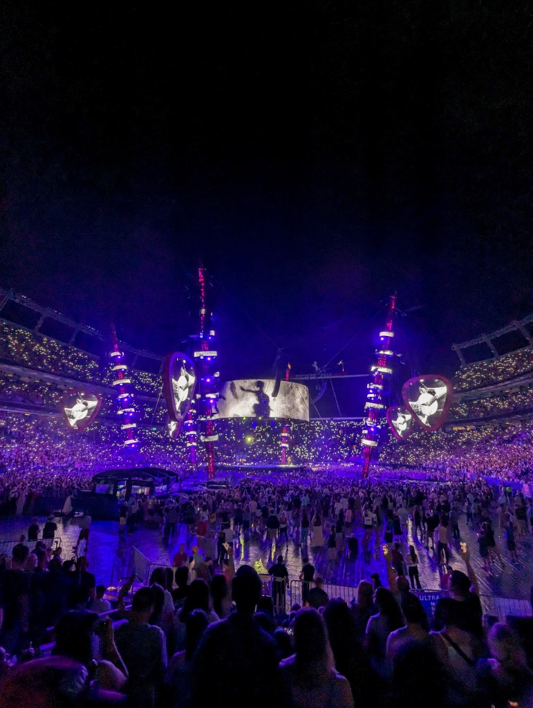 ed-sheeran-concert-empower-field-denver-colorado-mathematics-tour
