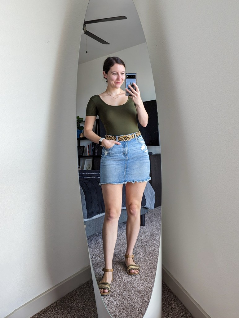 olive-green-bodysuit-leopard-belt-denim-skirt-brown-sandals