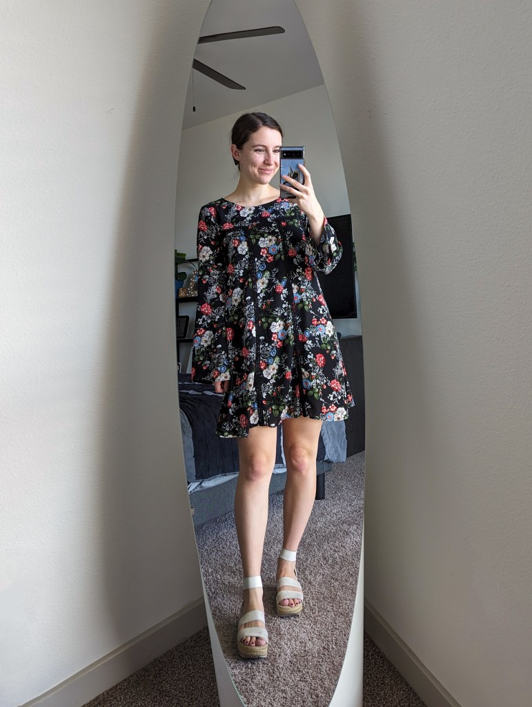 black-floral-dress-white-espadrille-sandals-summer-to-fall-transitional-outfit