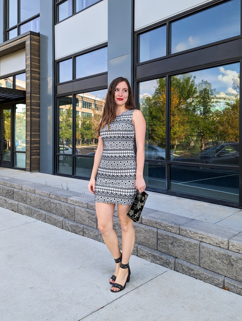 gemoetric-dress-thrifted-fashion-secondhand-style-star-beaded-clutch-black-heels