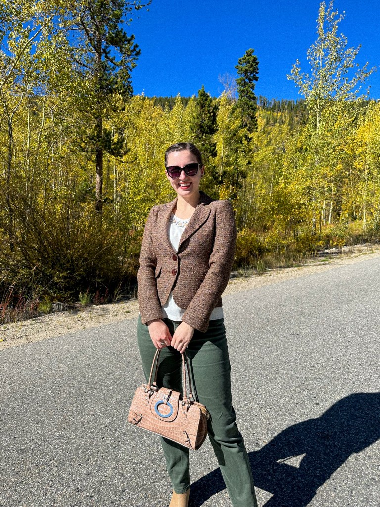 brown-blazer-olive-green-pants-beige-patent-purse