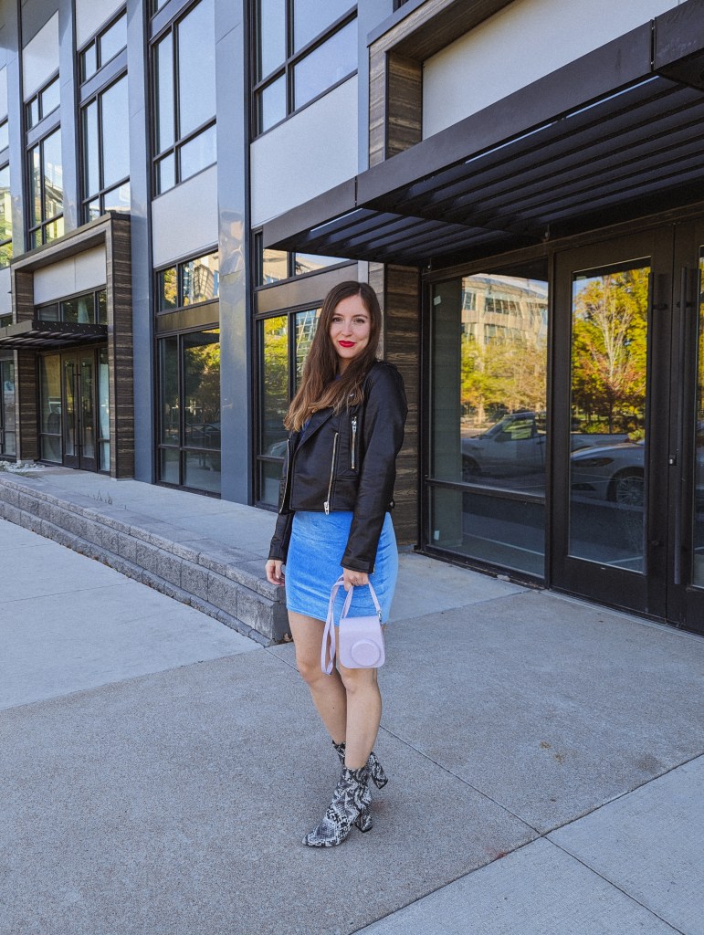 taylor-swift-themed-outfit-1989-eras-tour-black-leather-jacket