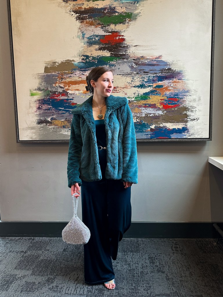 thrifted-fashion-going-out-outfit-teal-faux-fur-jacket-velvet-jumpsuit-silver-purse